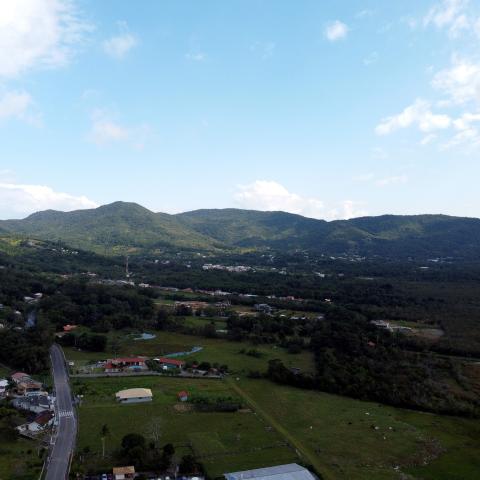 foto de topo de morro no sul da ilha